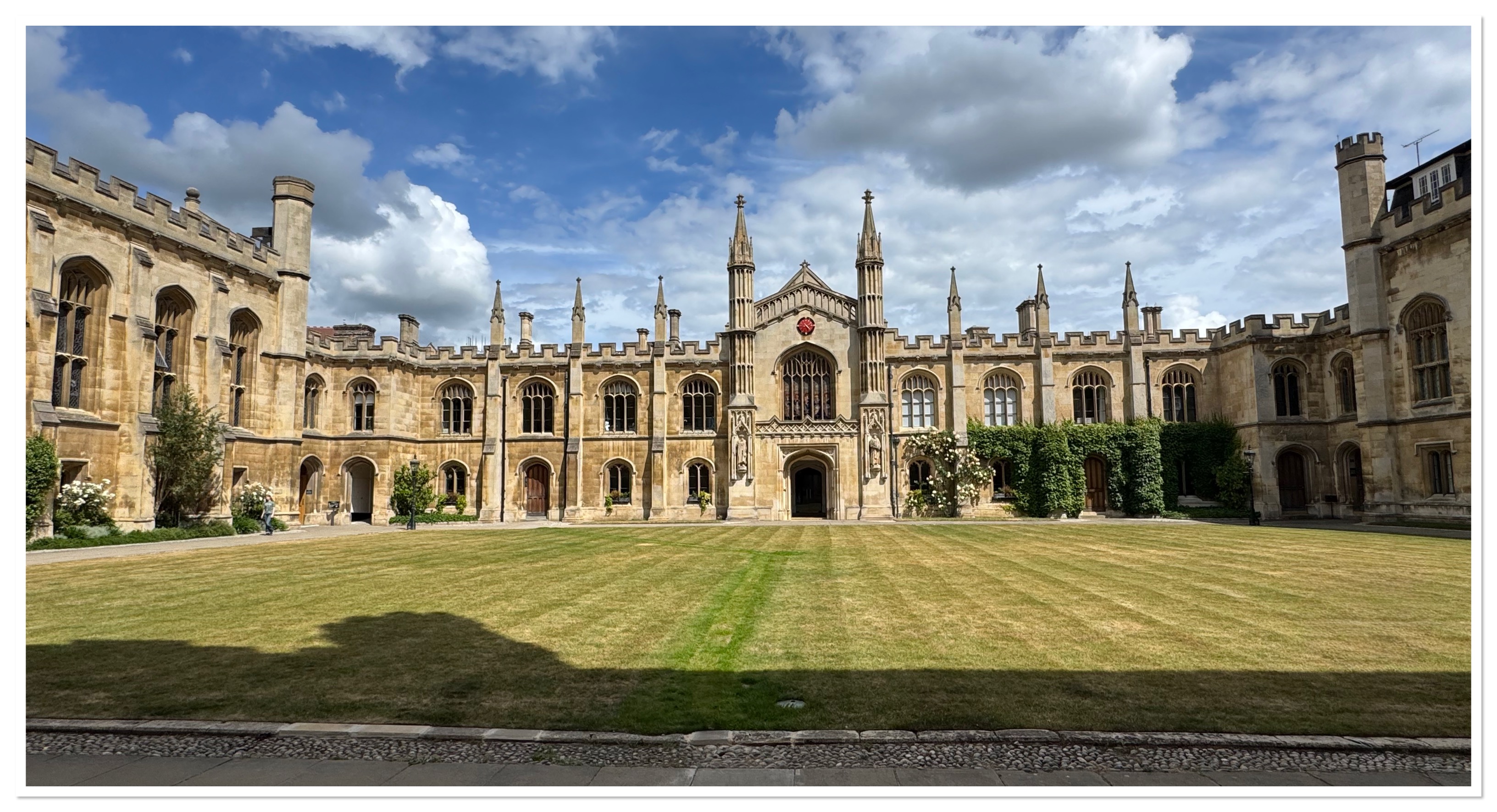 CAMBRIDGE – TWO STATELY HOMES, A WEDDING AND A REUNION